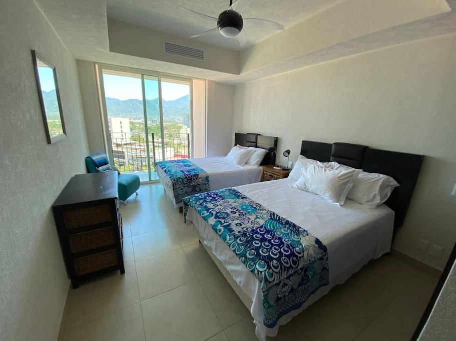 Ocean Front Grand Venetian Corner Condo بويرتو فالارتا المظهر الخارجي الصورة