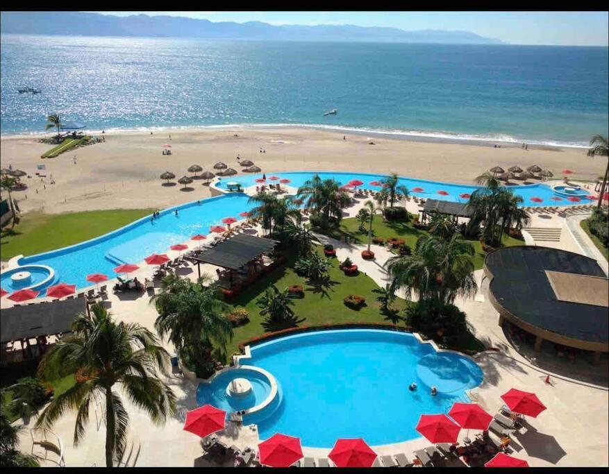 Ocean Front Grand Venetian Corner Condo بويرتو فالارتا المظهر الخارجي الصورة