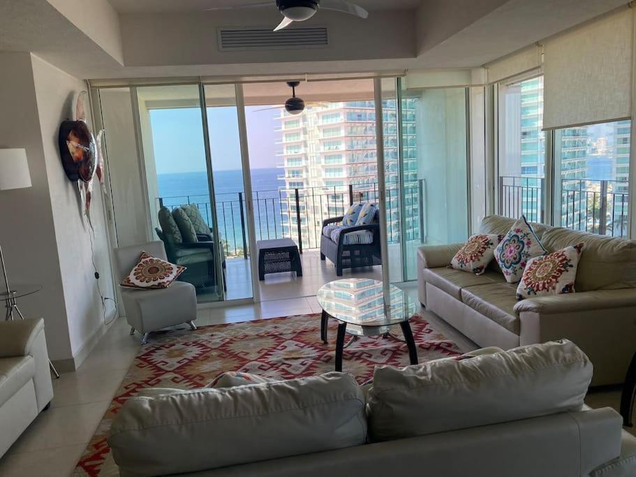 Ocean Front Grand Venetian Corner Condo بويرتو فالارتا المظهر الخارجي الصورة
