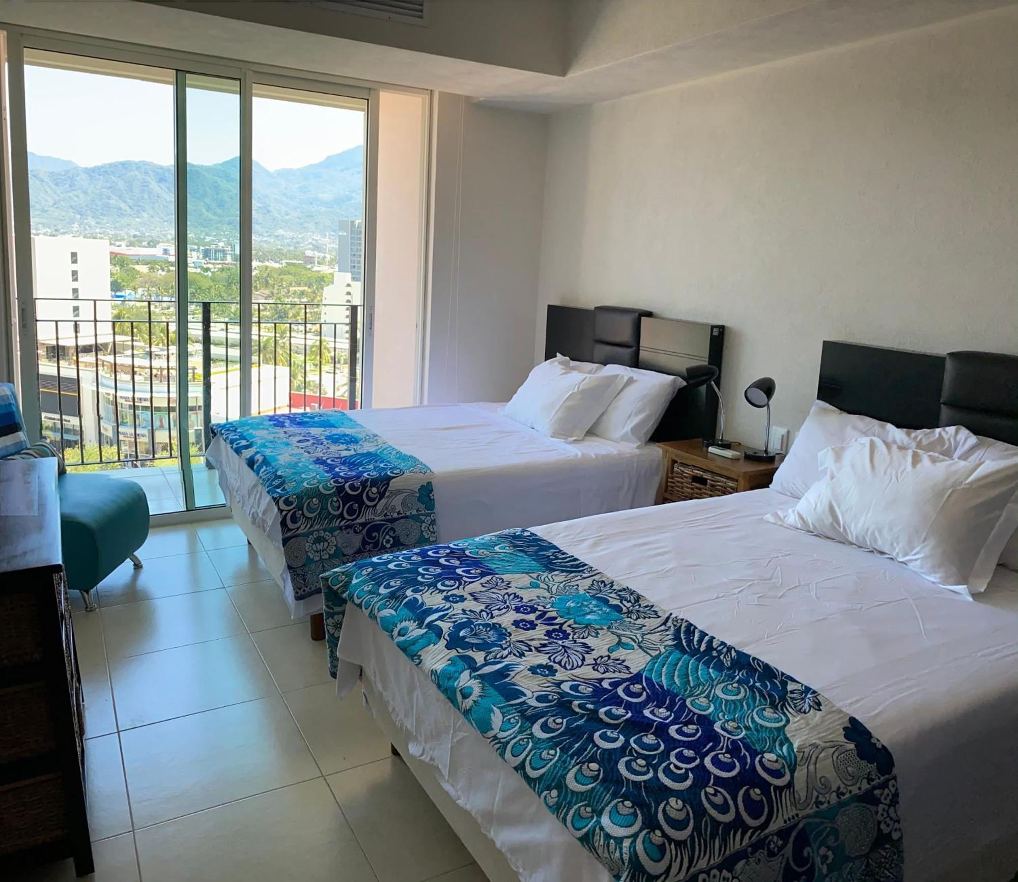 Ocean Front Grand Venetian Corner Condo بويرتو فالارتا المظهر الخارجي الصورة